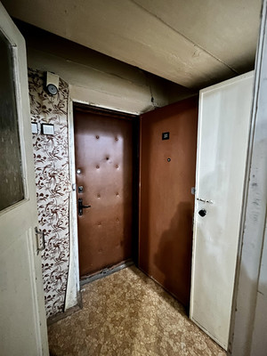 Продам двухкомнатную (2-комн.) квартиру, Комсомольская ул, 2а, Икша рп