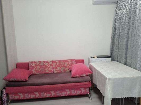 Продам однокомнатную (1-комн.) квартиру, Парковая ул, 32к105, Цемдолина с