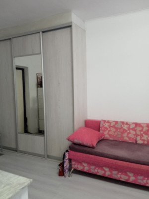 Продам однокомнатную (1-комн.) квартиру, Парковая ул, 32к105, Цемдолина с