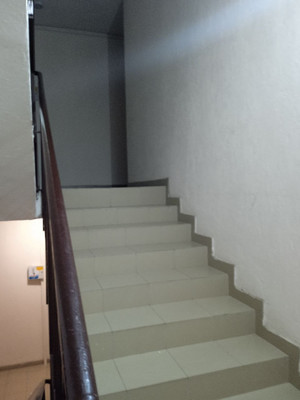 Продам однокомнатную (1-комн.) квартиру, Парковая ул, 32к1, Цемдолина с