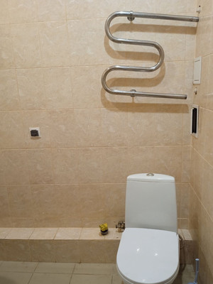 Продам однокомнатную (1-комн.) квартиру, Парковая ул, 32к1, Цемдолина с