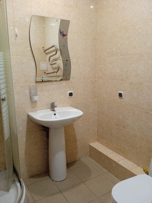 Продам однокомнатную (1-комн.) квартиру, Парковая ул, 32к1, Цемдолина с