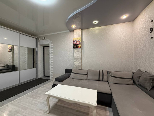 Продам двухкомнатную (2-комн.) квартиру, Крайняя ул, 8, Гурьевск г