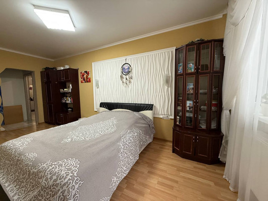 Продам двухкомнатную (2-комн.) квартиру, Крайняя ул, 8, Гурьевск г