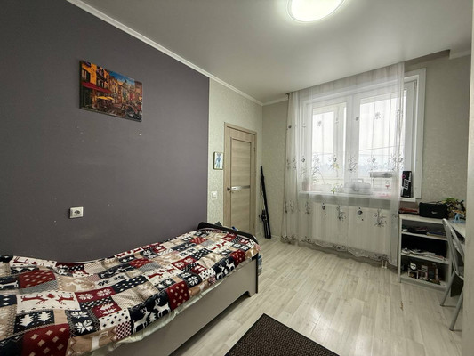 Продам двухкомнатную (2-комн.) квартиру, Крайняя ул, 8, Гурьевск г