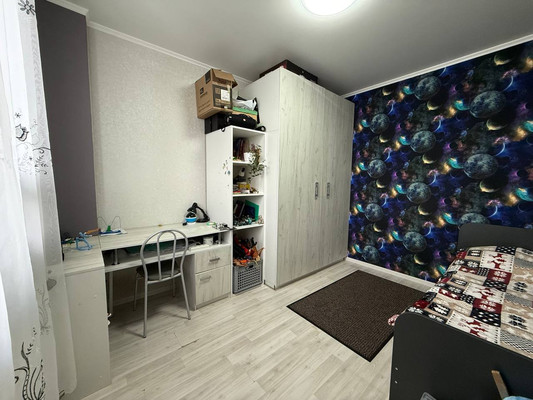 Продам двухкомнатную (2-комн.) квартиру, Крайняя ул, 8, Гурьевск г