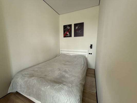 Продам однокомнатную (1-комн.) квартиру, Пригородная ул, 21, Зеленоградск г