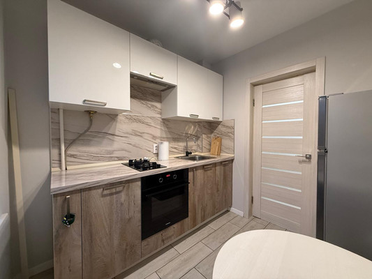 Сдам однокомнатную (1-комн.) квартиру, Черёмушкинский проезд, 3к2, Москва г