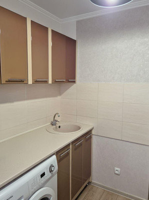 Продам однокомнатную (1-комн.) квартиру, Русская ул, 38а, Симферополь г