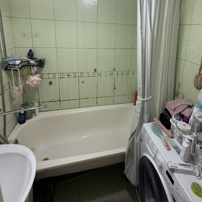 Продам трехкомнатную (3-комн.) квартиру, Гоголя ул, 429, Армавир г