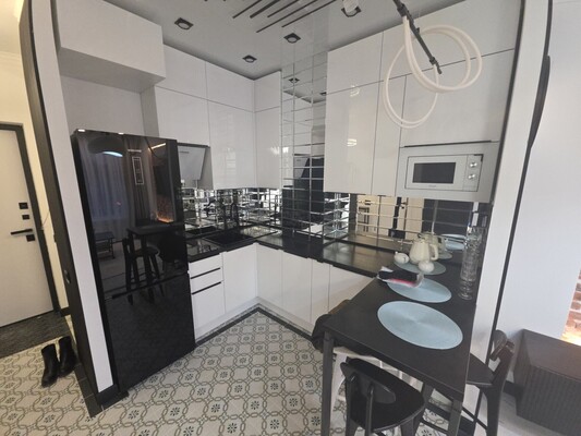 Продам однокомнатную (1-комн.) квартиру, Крузенштерна ул, 9, Москва г