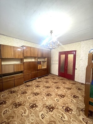 Продам двухкомнатную (2-комн.) квартиру, 2-я Синичкина ул, 9к1, Москва г