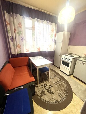 Продам двухкомнатную (2-комн.) квартиру, 2-я Синичкина ул, 9к1, Москва г