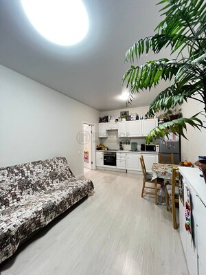 Продам однокомнатную (1-комн.) квартиру, Ореховый б-р, 24к3, Москва г