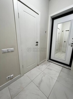 Продам однокомнатную (1-комн.) квартиру, Ореховый б-р, 24к3, Москва г