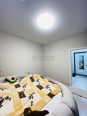 Продам однокомнатную (1-комн.) квартиру, Ореховый б-р, 24к3, Москва г