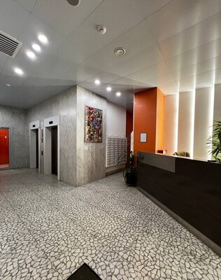 Продам однокомнатную (1-комн.) квартиру, Ореховый б-р, 24к3, Москва г