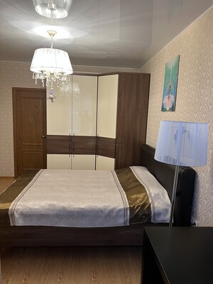 Продам двухкомнатную (2-комн.) квартиру, Парковая ул, 4, Сабурово д