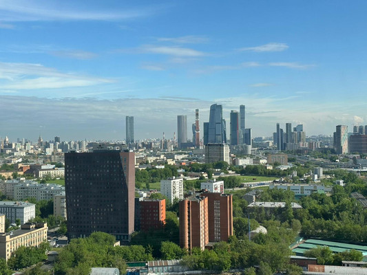 Продам трехкомнатную (3-комн.) квартиру, Зорге ул, 9к2, Москва г