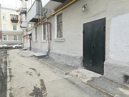 Сдам торговое помещение 92,2 м2, Ломоносова ул, 24, Екатеринбург г