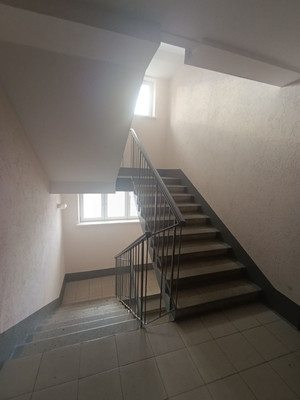 Продам трехкомнатную (3-комн.) квартиру, Калинина ул, 135, Ишим г