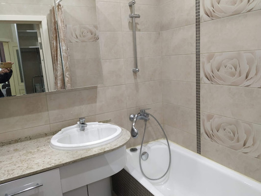 Сдам однокомнатную (1-комн.) квартиру, Гаражная ул, 71, Краснодар г