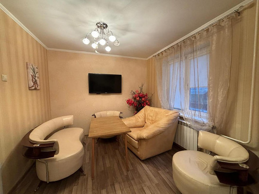 Сдам трехкомнатную (3-комн.) квартиру, Лопасненская ул, 11, Чехов г