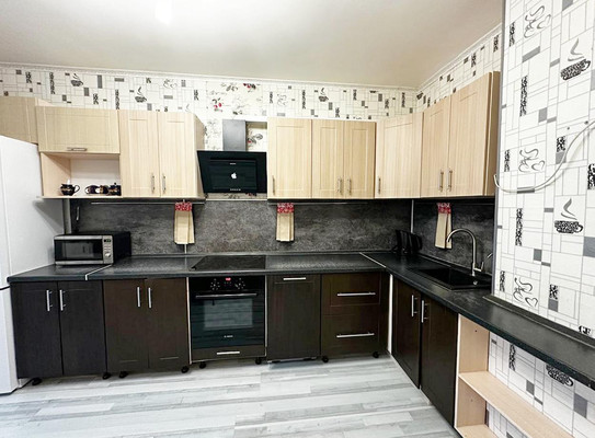 Продам двухкомнатную (2-комн.) квартиру, Земская ул, 21, Чехов г