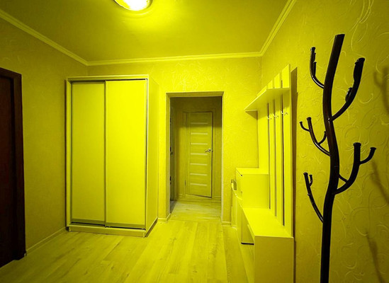 Продам двухкомнатную (2-комн.) квартиру, Земская ул, 21, Чехов г