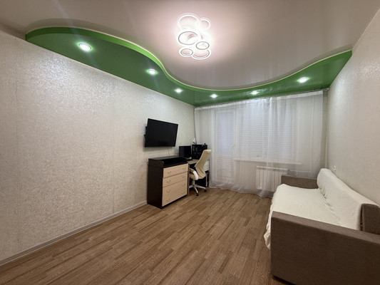 Продам двухкомнатную (2-комн.) квартиру, 50 лет Октября ул, 15, Гамово с