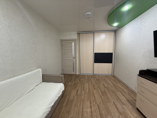 Продам двухкомнатную (2-комн.) квартиру, 50 лет Октября ул, 15, Гамово с