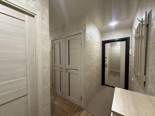 Продам двухкомнатную (2-комн.) квартиру, 50 лет Октября ул, 15, Гамово с