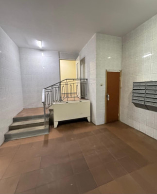 Продам двухкомнатную (2-комн.) квартиру, Сколковское ш, 32к2, Москва г