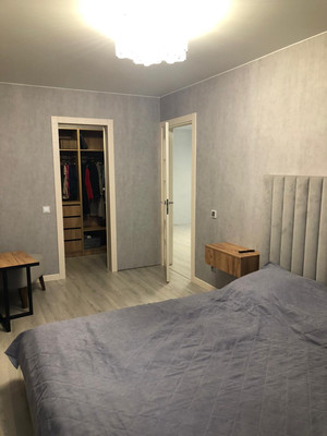 Продам трехкомнатную (3-комн.) квартиру, Завокзальная ул, 6, Великий Новгород г