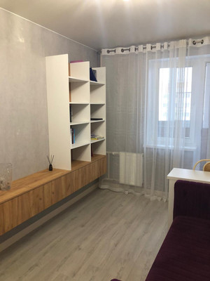 Продам трехкомнатную (3-комн.) квартиру, Завокзальная ул, 6, Великий Новгород г