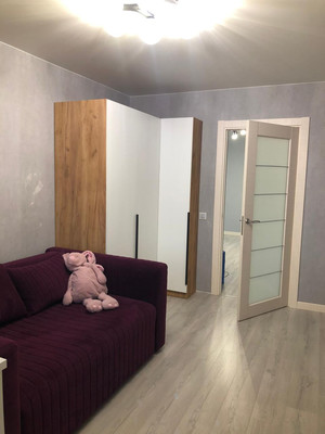 Продам трехкомнатную (3-комн.) квартиру, Завокзальная ул, 6, Великий Новгород г