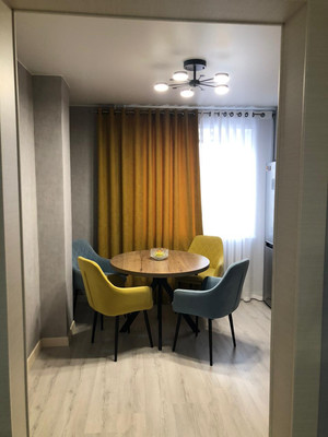 Продам трехкомнатную (3-комн.) квартиру, Завокзальная ул, 6, Великий Новгород г