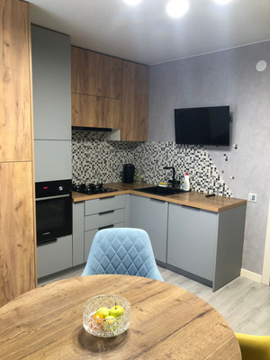 Продам трехкомнатную (3-комн.) квартиру, Завокзальная ул, 6, Великий Новгород г