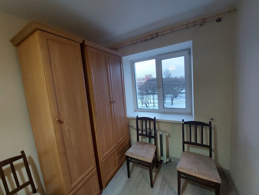 Продам двухкомнатную (2-комн.) квартиру, Октябрьская ул, 34, Великий Новгород г