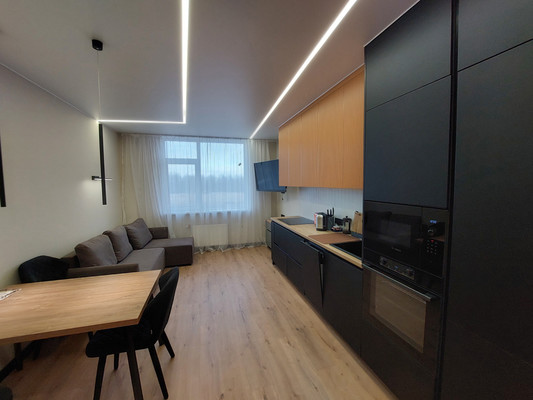 Продам трехкомнатную (3-комн.) квартиру, Арциховского ул, 11, Великий Новгород г