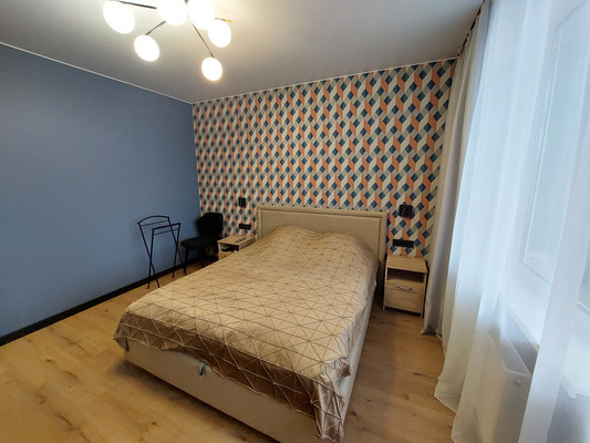 Продам трехкомнатную (3-комн.) квартиру, Арциховского ул, 11, Великий Новгород г