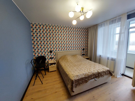 Продам трехкомнатную (3-комн.) квартиру, Арциховского ул, 11, Великий Новгород г