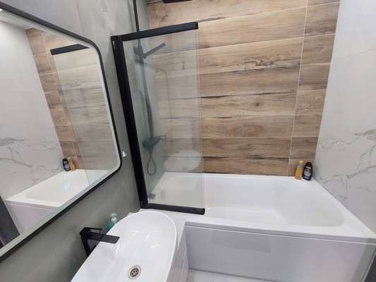 Продам трехкомнатную (3-комн.) квартиру, Арциховского ул, 11, Великий Новгород г