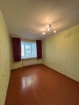 Продам трехкомнатную (3-комн.) квартиру, Воровского ул, 65, Симферополь г