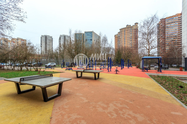 Продам двухкомнатную (2-комн.) квартиру, Академика Пилюгина ул, 14к2, Москва г