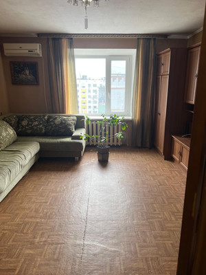 Продам двухкомнатную (2-комн.) квартиру, Жмайлова ул, 3, Ростов-на-Дону г