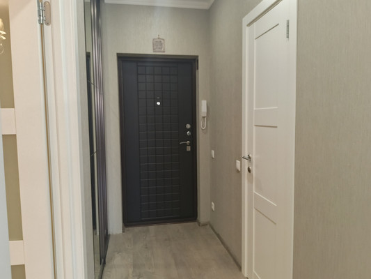 Продам трехкомнатную (3-комн.) квартиру, Платова б-р, 20/17, Ростов-на-Дону г