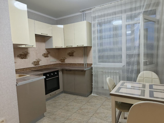 Продам трехкомнатную (3-комн.) квартиру, Магнитогорская ул, 1В, Ростов-на-Дону г