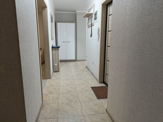 Продам трехкомнатную (3-комн.) квартиру, Магнитогорская ул, 1В, Ростов-на-Дону г