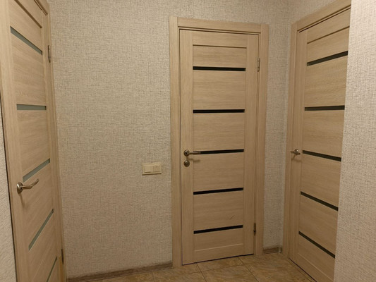 Продам трехкомнатную (3-комн.) квартиру, Магнитогорская ул, 1В, Ростов-на-Дону г